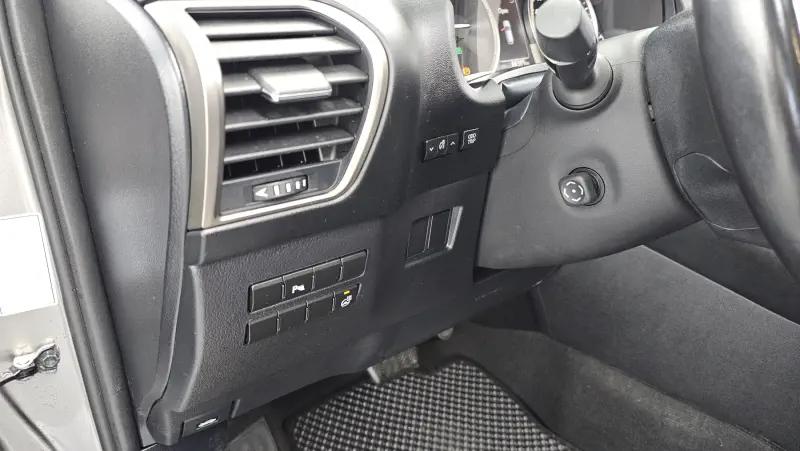 Lexus NX300h