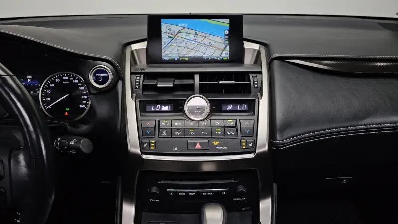 Lexus NX300h