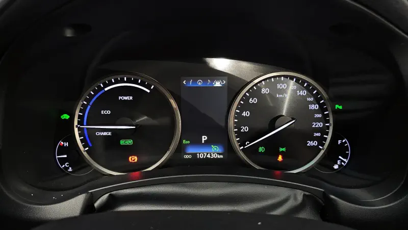Lexus NX300h