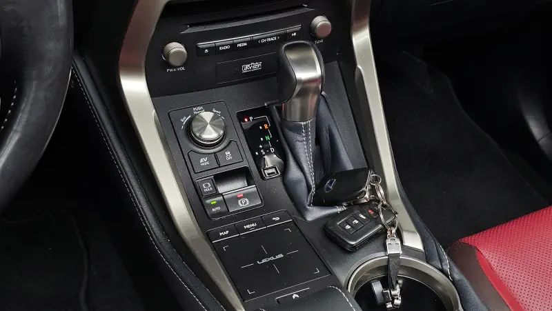 Lexus NX300h