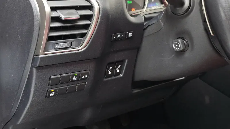Lexus NX300h