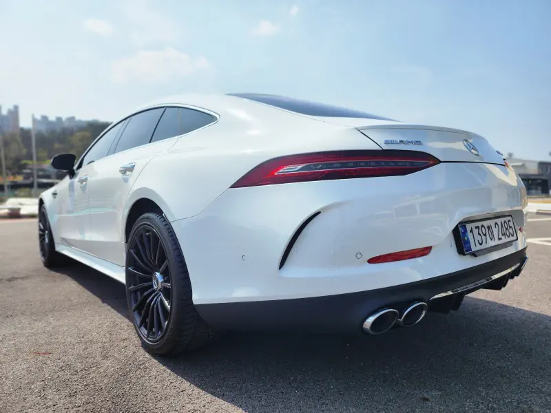 Mercedes-Benz AMG GT