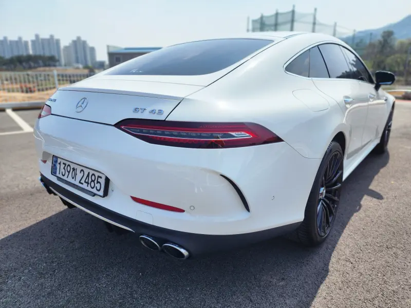 Mercedes-Benz AMG GT