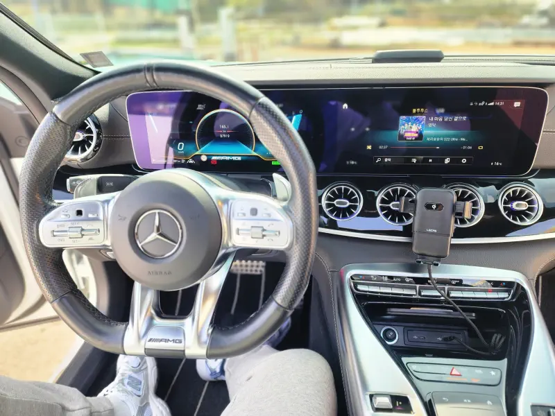 Mercedes-Benz AMG GT
