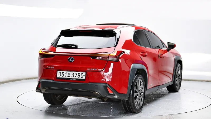 Lexus UX