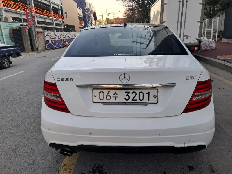 Mercedes-Benz C-Class