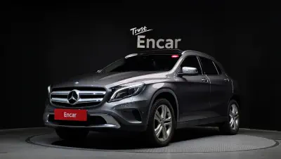 Mercedes-Benz GLA-Class