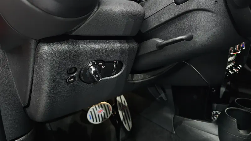 MINI Hatch