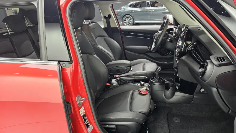 MINI Hatch