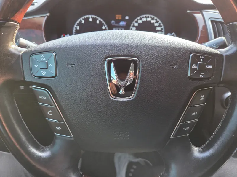 Hyundai Equus