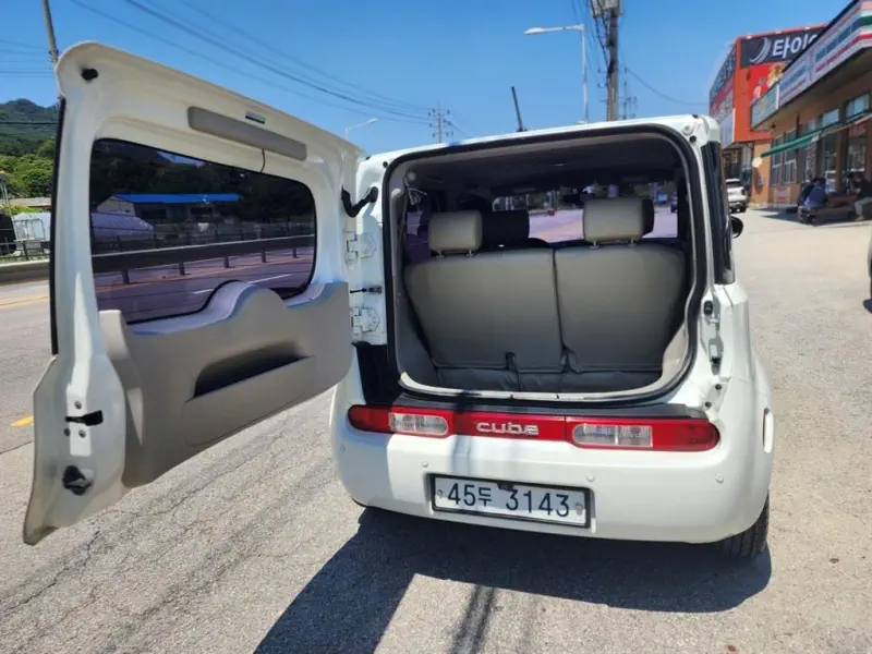Nissan Cube