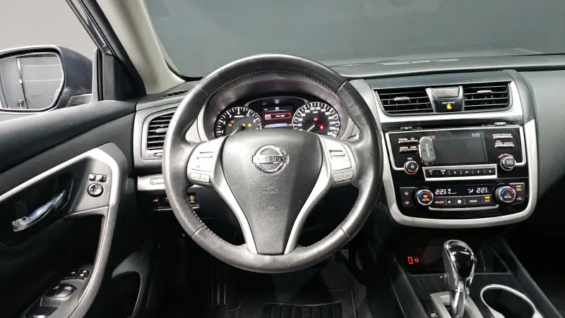 Nissan Altima