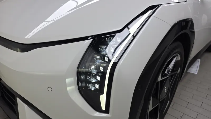 Kia EV4