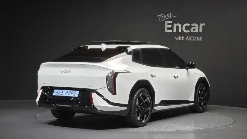 Kia EV4