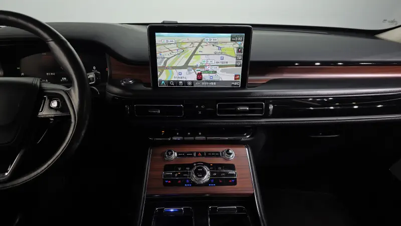 Lincoln Aviator