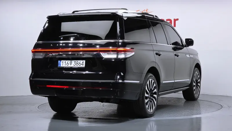 Lincoln Navigator