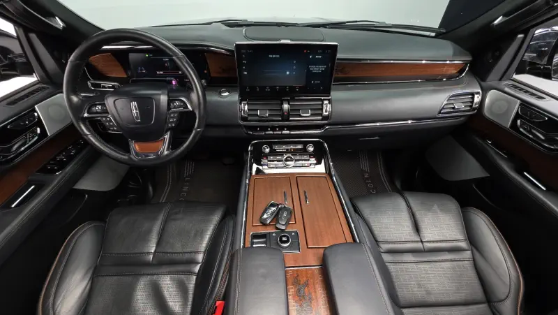 Lincoln Navigator