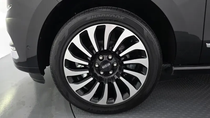 Lincoln Navigator