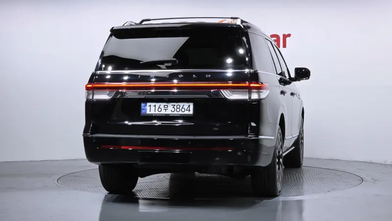 Lincoln Navigator