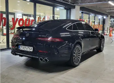 Mercedes-Benz AMG GT