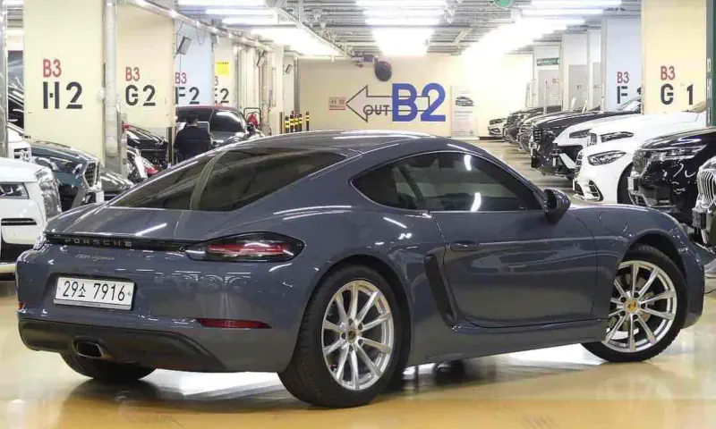 Porsche Cayman