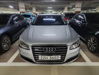 Audi A8