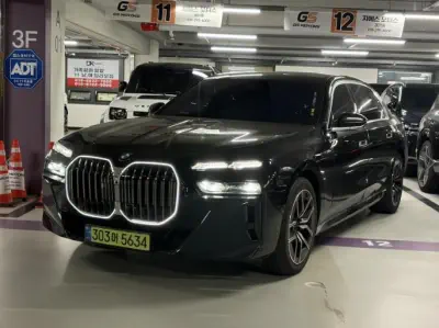 BMW 7-Series