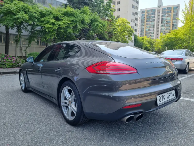 Porsche Panamera