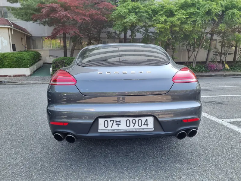Porsche Panamera
