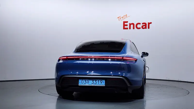 Porsche Taycan