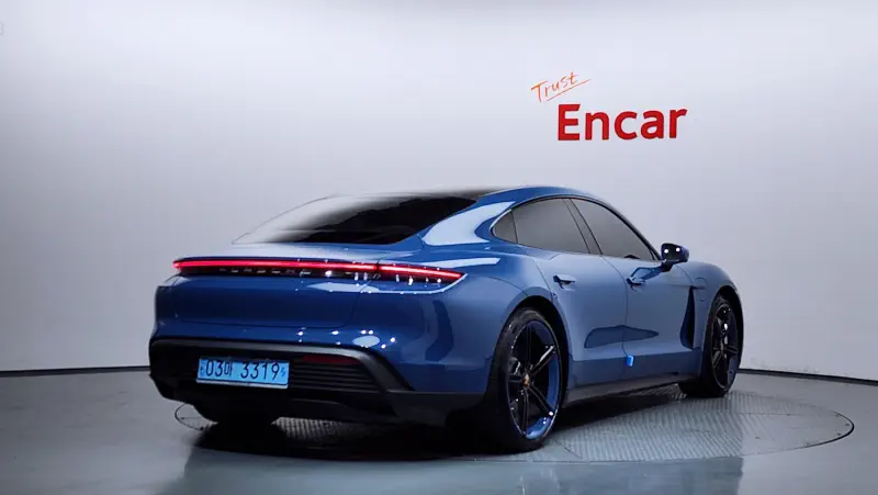 Porsche Taycan
