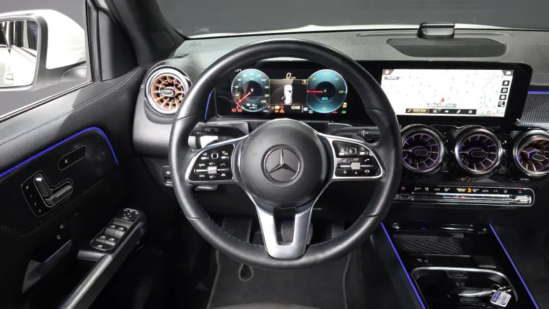 Mercedes-Benz EQB