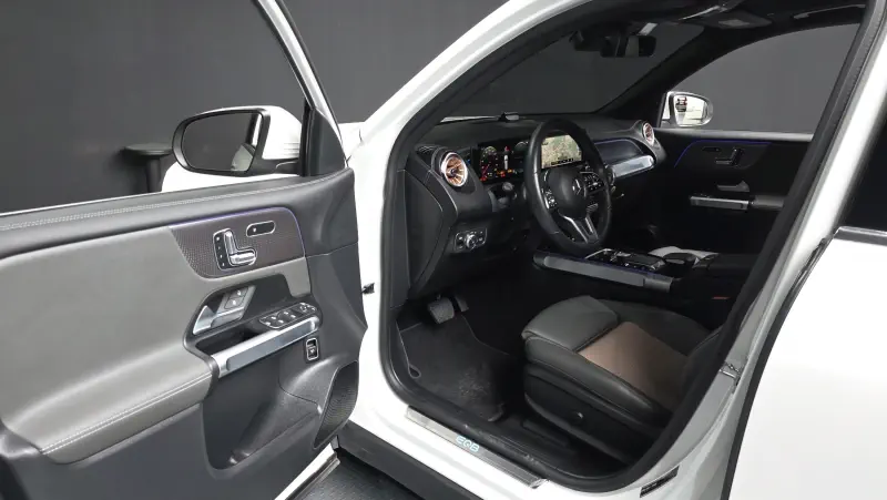 Mercedes-Benz EQB