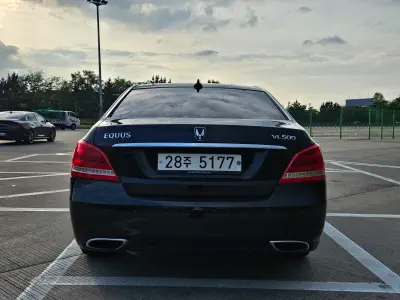 Hyundai Equus