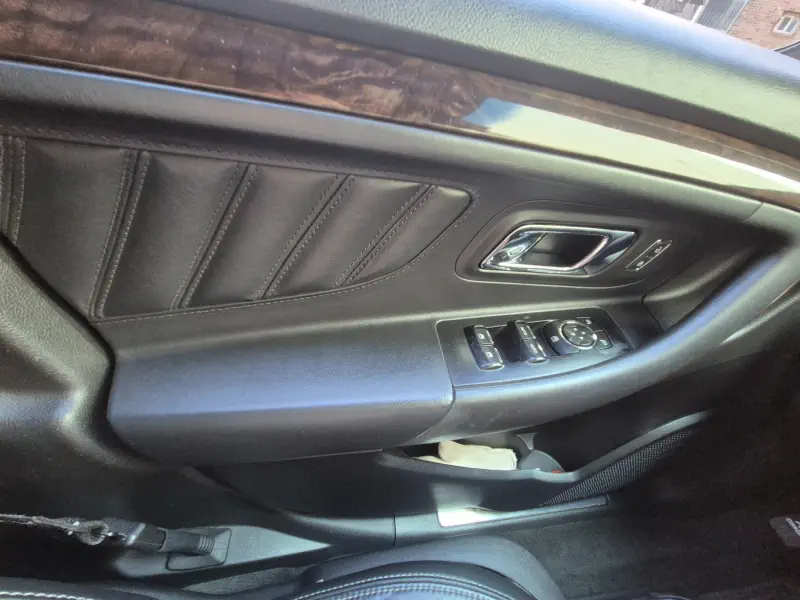 Ford Taurus