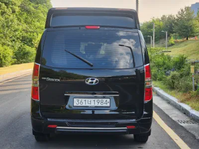 Hyundai Grand Starex