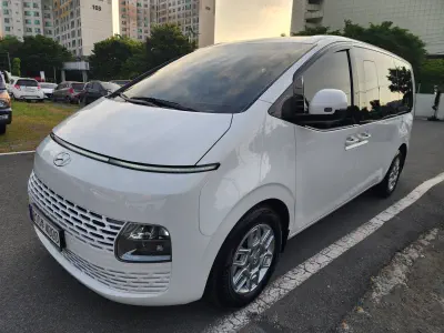 Hyundai Staria