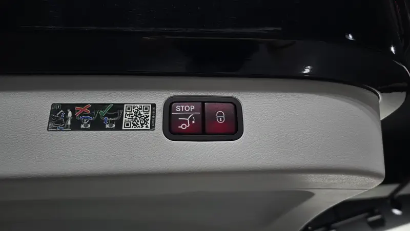 Mercedes-Benz EQS SUV