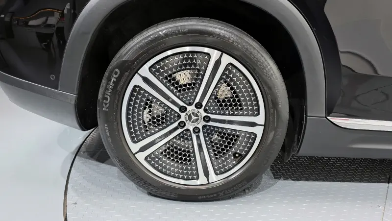 Mercedes-Benz EQS SUV