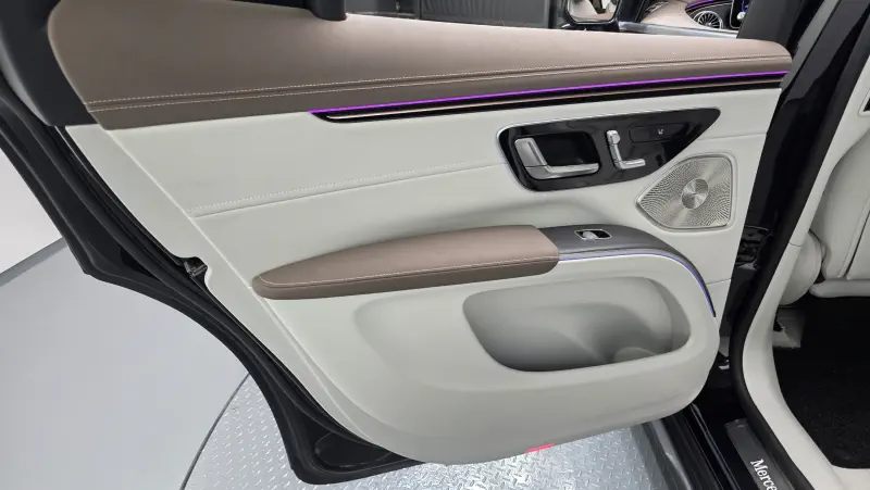 Mercedes-Benz EQS SUV