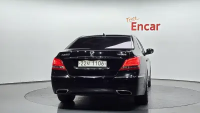 Hyundai Equus
