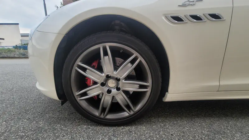 Maserati Quattroporte
