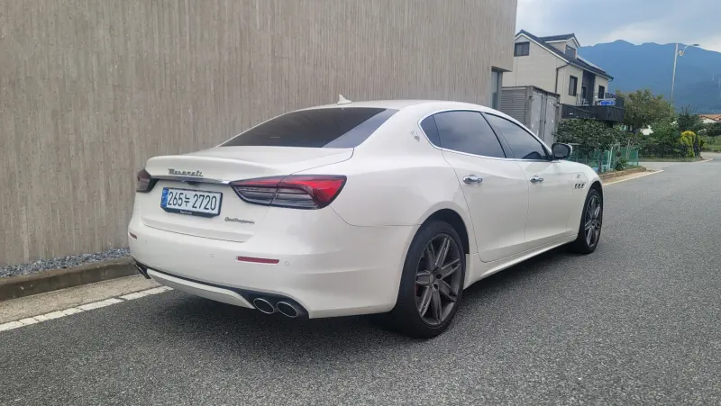 Maserati Quattroporte