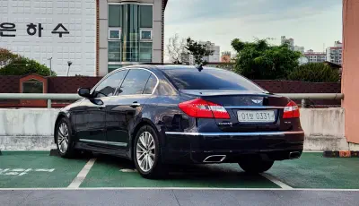 Hyundai Genesis