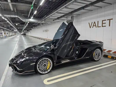Lamborghini Aventador