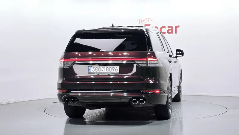 Lincoln Aviator