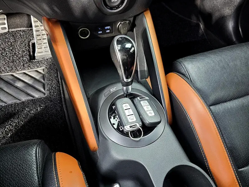 Hyundai Veloster