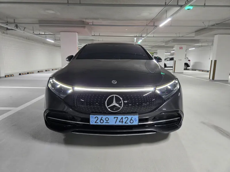 Mercedes-Benz EQS