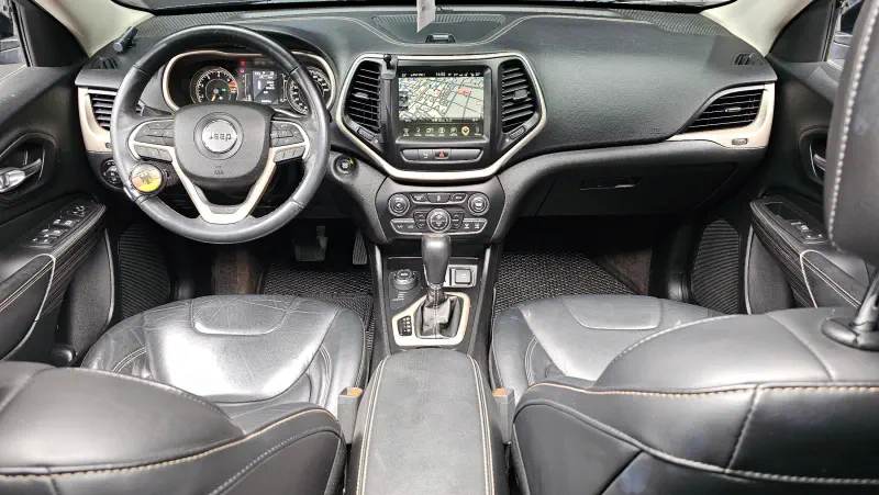 Jeep Cherokee