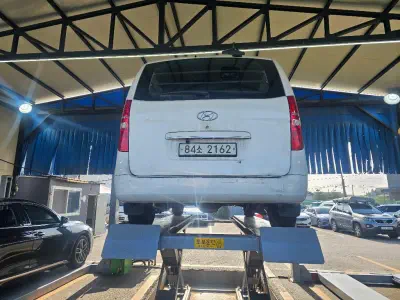 Hyundai Grand Starex